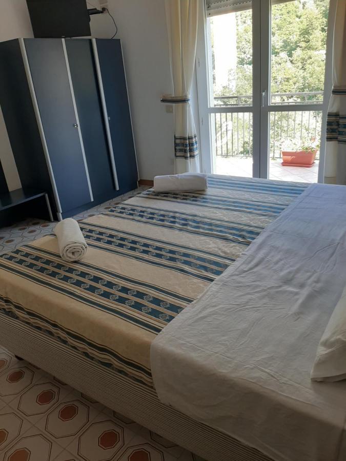 Hotel Parco Delle Rose อัคควัปเปซา ภายนอก รูปภาพ
